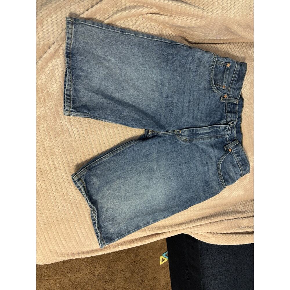 Levi's 569 Men's Blue Denim Bermuda Shorts Medium Wash 5-Pocket Zip - Picture 2 of 7